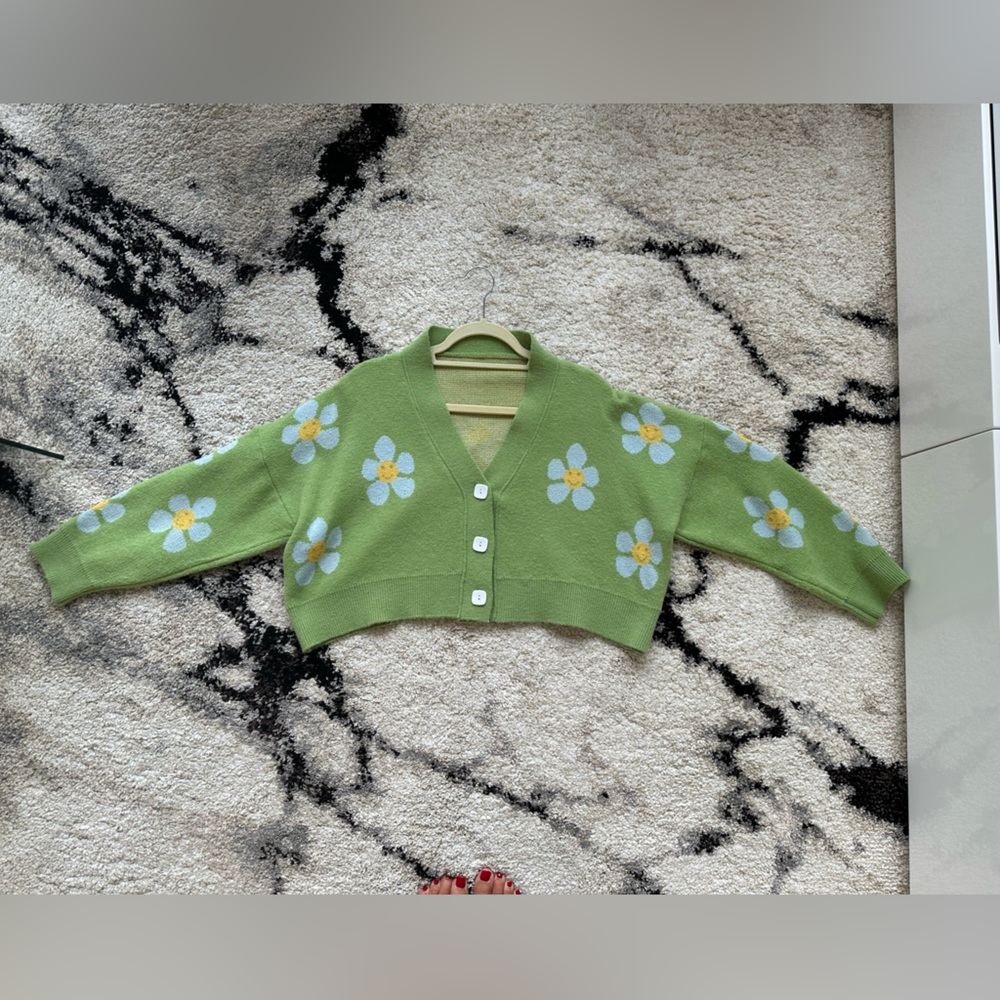 Brandy Melville  smiley face flower Cardigan